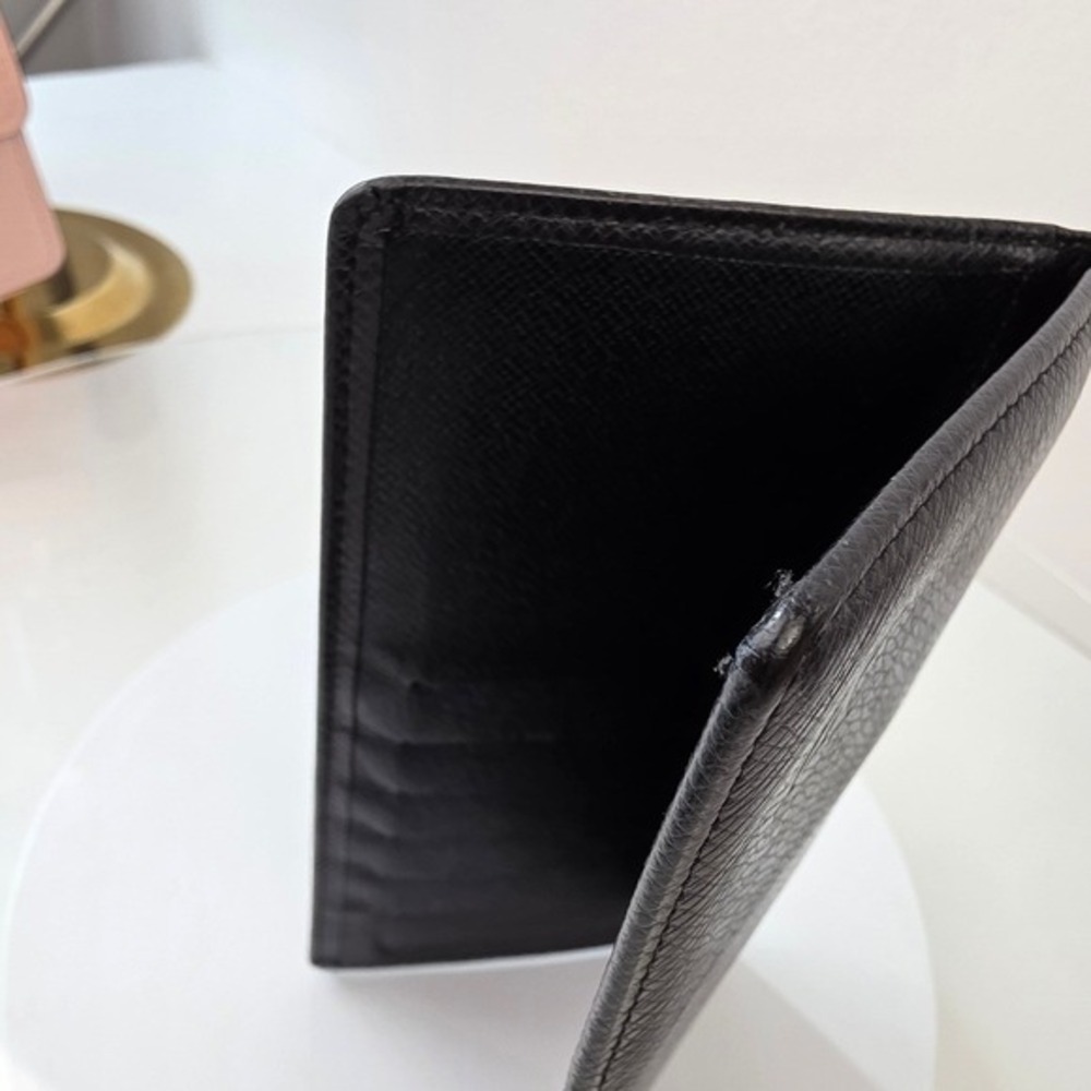 Louis Vuitton Brazza Taiga Wallet long Bifold Leather Black Slim - Picture 9 of 16